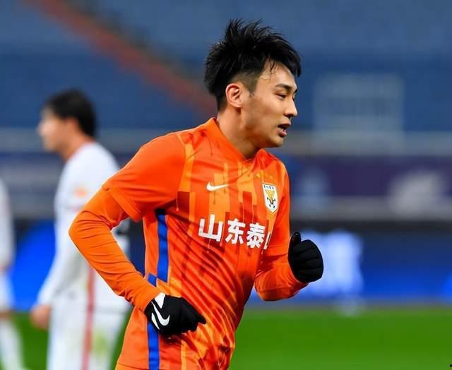 国脚最新爆料消息,最新爆料揭示足坛风云变幻 第3张 国脚最新爆料消息,最新爆料揭示足坛风云变幻 第3张